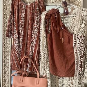 Nine West  cute rust color ,one sleeve ruffle top size small loose fit 🌸💗